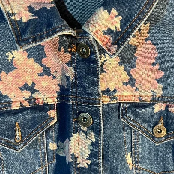 Vintage floral denim jacket - Picture 5 of 8